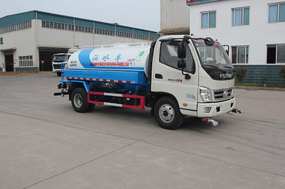 綠葉牌JYJ5080GSSE灑水車 城市環(huán)衛(wèi)與園林綠化的高效助手